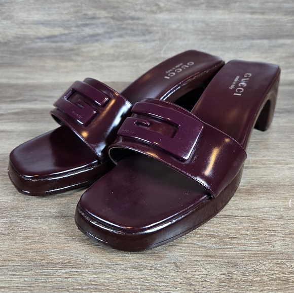 Authentic Gucci Plum Leather Wood Block Heel Slip On Slides Sandals Sz 37 US 6.5 - Picture 1 of 12